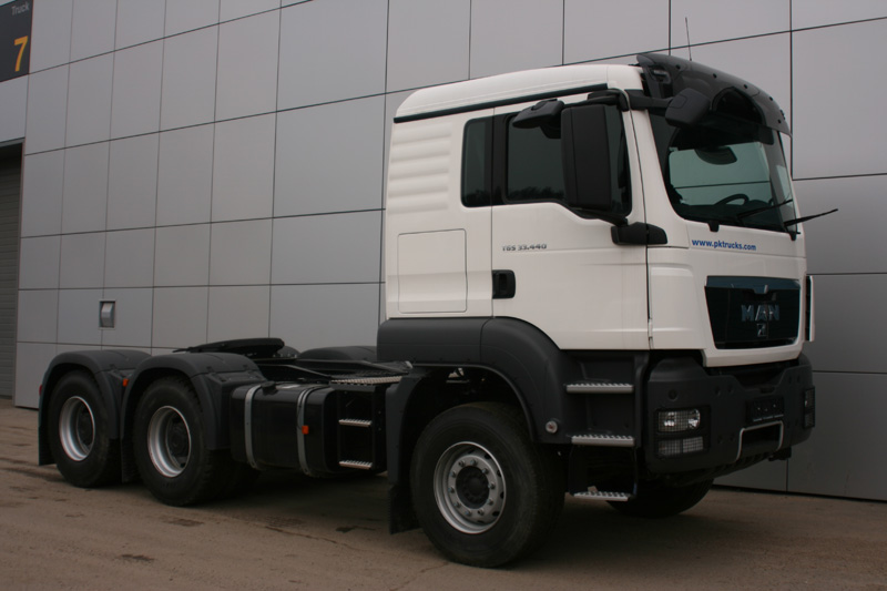 Тягач MAN TGS 33.440 6x4 BBS-WW VO 09 и самосвальный полуприцеп Wielton NW 33.